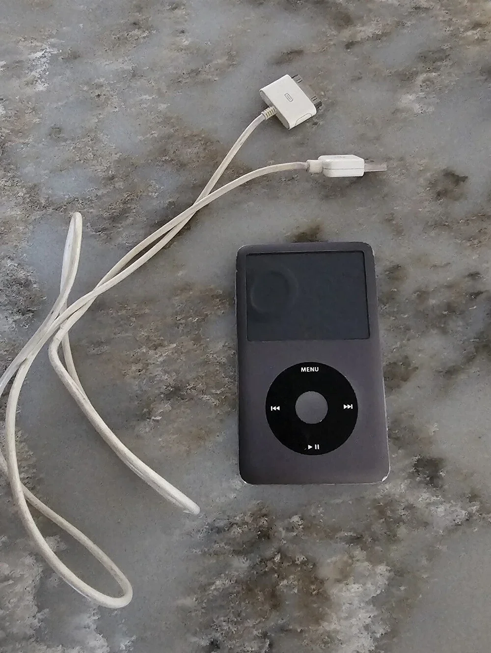Apple iPod Classic 7th Generation 160GB Unmodded Working With Sync Cable